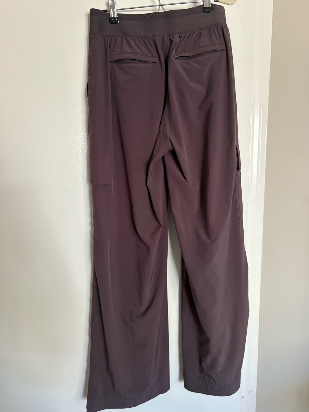 Athleta Brooklyn Heights Cargo Pants - Wide Leg size 6 - deep purple - Picture 3 of 5